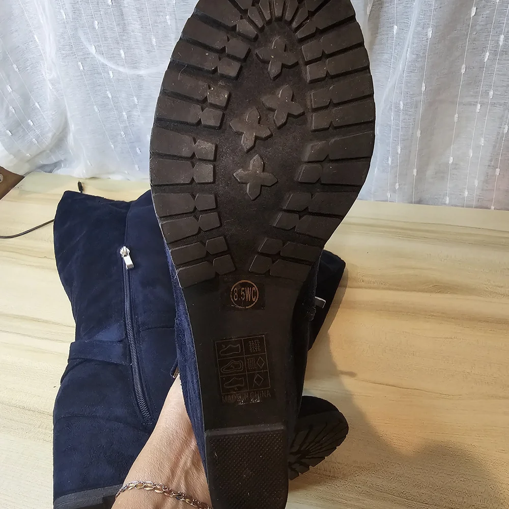 Elegant Navy Knee-High Women's Boots - Picture 4 of 8